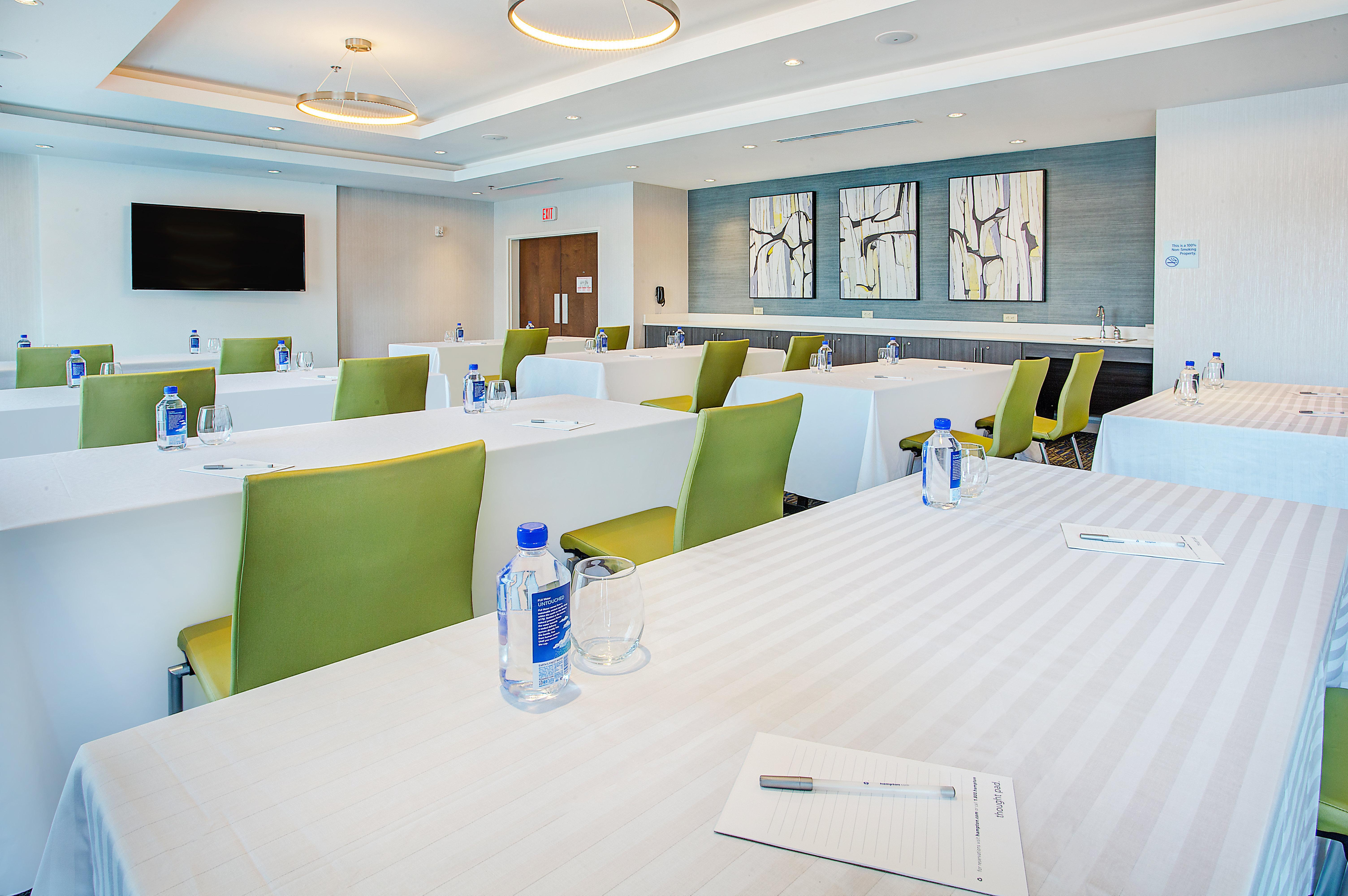 Holiday Inn Express & Suites Covington By Ihg Dış mekan fotoğraf