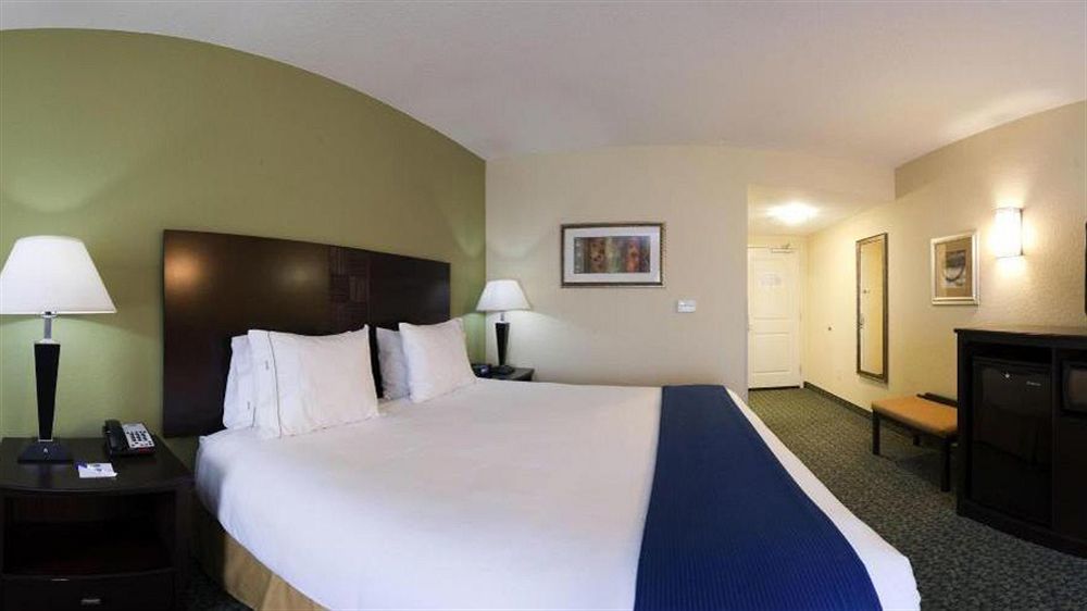 Holiday Inn Express & Suites Covington By Ihg Dış mekan fotoğraf